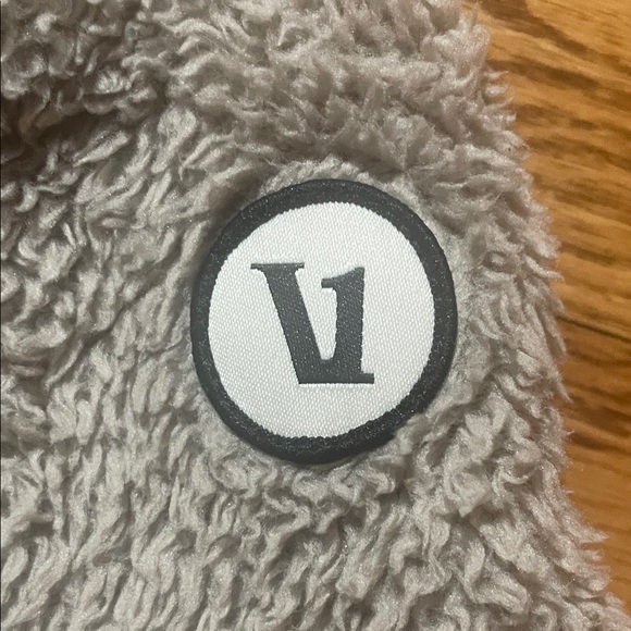 Vuori Tan Sherpa Jacket - Picture 2 of 2